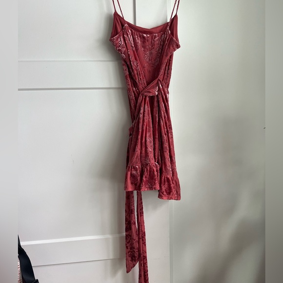 WRAP DRESS - Picture 2 of 2